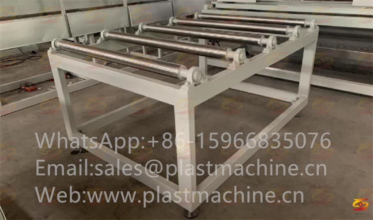 Automated PP chopping board production machine, PP plastic extrusion machine for chopping board production, Polypropylene cutting board production system for large-scale production, Efficient PP chopping board extrusion line for factory use, PP cutting board manufacturing equipment for food industry,