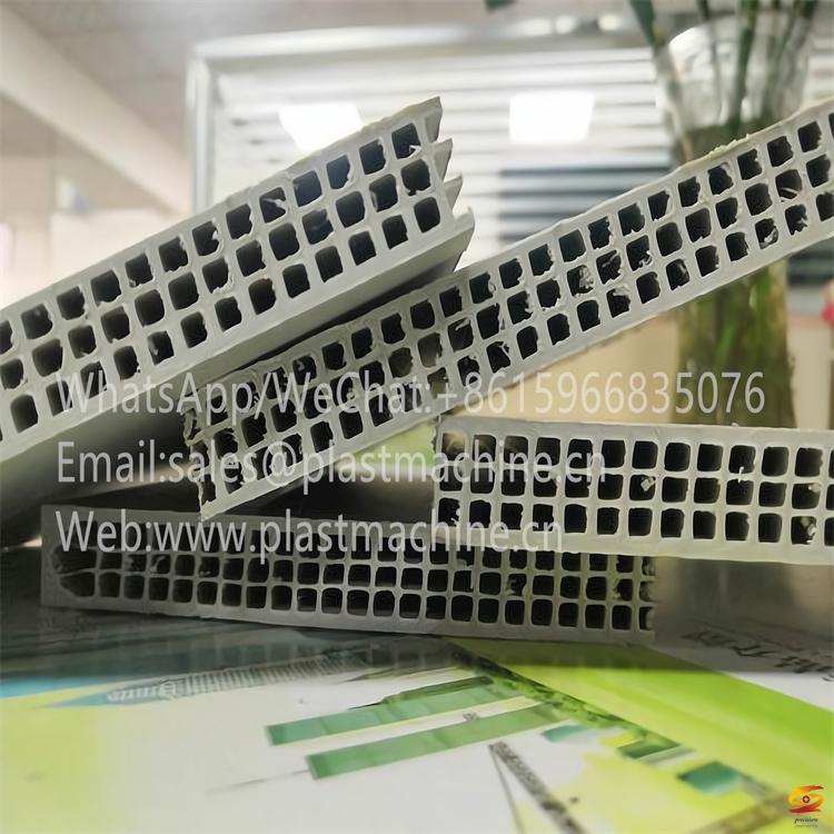 plastic formwork vs wood formwork, PP formwork vs steel formwork, PP vs PVC formwork, best formwork material for construction, Commercial Intent Keywords, PP hollow formwork supplier, 